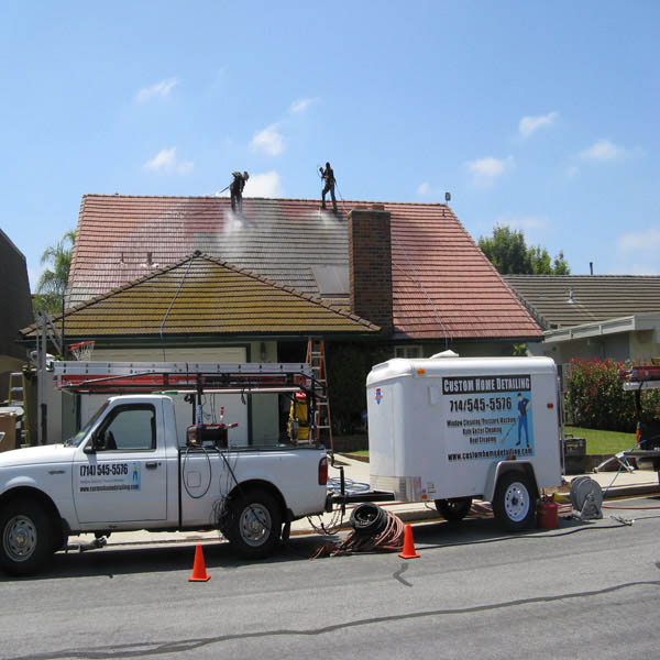 Roof Cleaning 